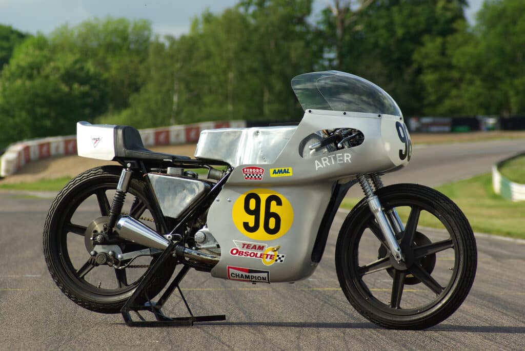 Silver Arter Matchless G50 with number 96 on the side