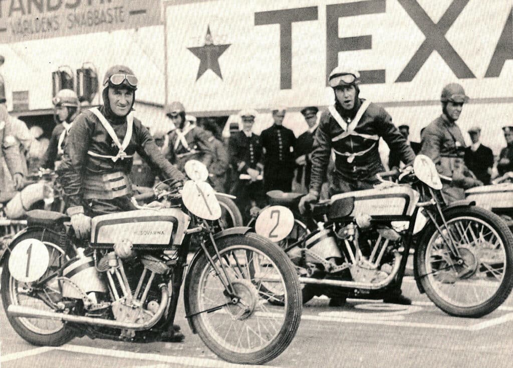 Stanley Woods (left) and Husqvarna teammate Gunnar Kalen